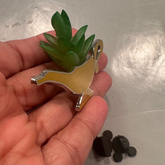 Disney Genie Lamp Trading Pin Terrarium Succulent Planter Aladdin Badge - Picture 5 of 7